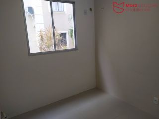 Apartamento térreo a venda em Abrantes,  condomínio com infraestrutura de lazer e segurança.