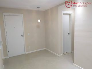 Apartamento térreo a venda em Abrantes,  condomínio com infraestrutura de lazer e segurança.