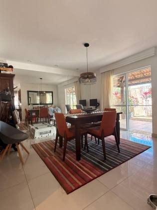 CASA DUPLEX À VENDA | R$ 950.000,00