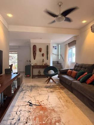 CASA DUPLEX À VENDA | R$ 950.000,00