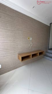 Casa Semi-mobiliada com 2 Suítes e Área Gourmet no Centro de Lauro de Freitas