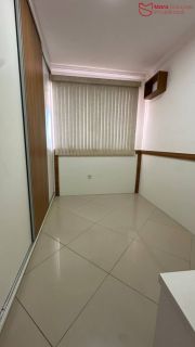Casa Semi-mobiliada com 2 Suítes e Área Gourmet no Centro de Lauro de Freitas
