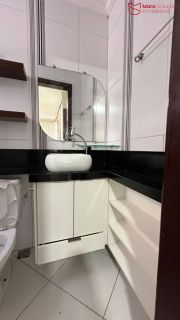 Casa Semi-mobiliada com 2 Suítes e Área Gourmet no Centro de Lauro de Freitas