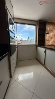 Casa Semi-mobiliada com 2 Suítes e Área Gourmet no Centro de Lauro de Freitas