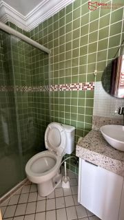 Casa Semi-mobiliada com 2 Suítes e Área Gourmet no Centro de Lauro de Freitas