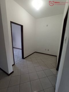 Casa Térrea com 2/4 no centro de Lauro de Freitas | R$1.700,00
