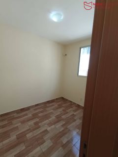 Apartamento 2 Quartos Reformado no Parque Solar das Palmeiras | 3º Andar | R$ 175 Mil