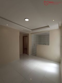 Apartamento 2 Quartos Reformado no Parque Solar das Palmeiras | 3º Andar | R$ 175 Mil
