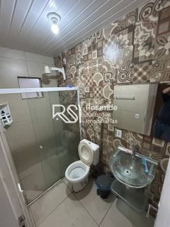 ÍNCRIVEL CASA COM 3 QUARTOS, EM CONDOMINIO FECHADO.