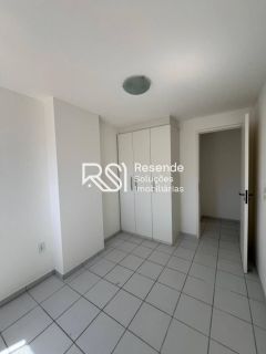 Edifício Residencial Para Vender com 3 quartos 2 suítes no bairro ponta verde em Maceió