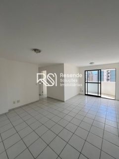 Edifício Residencial Para Vender com 3 quartos 2 suítes no bairro ponta verde em Maceió