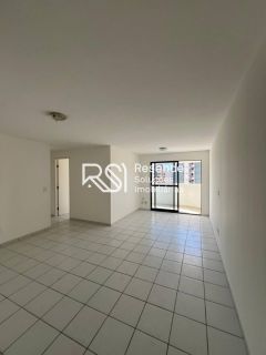 Edifício Residencial Para Vender com 3 quartos 2 suítes no bairro ponta verde em Maceió