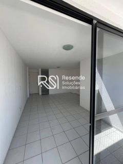 Edifício Residencial Para Vender com 3 quartos 2 suítes no bairro ponta verde em Maceió