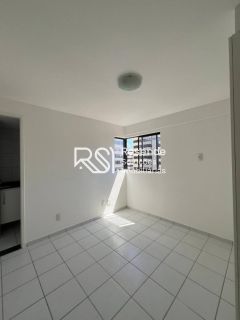 Edifício Residencial Para Vender com 3 quartos 2 suítes no bairro ponta verde em Maceió