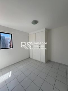 Edifício Residencial Para Vender com 3 quartos 2 suítes no bairro ponta verde em Maceió