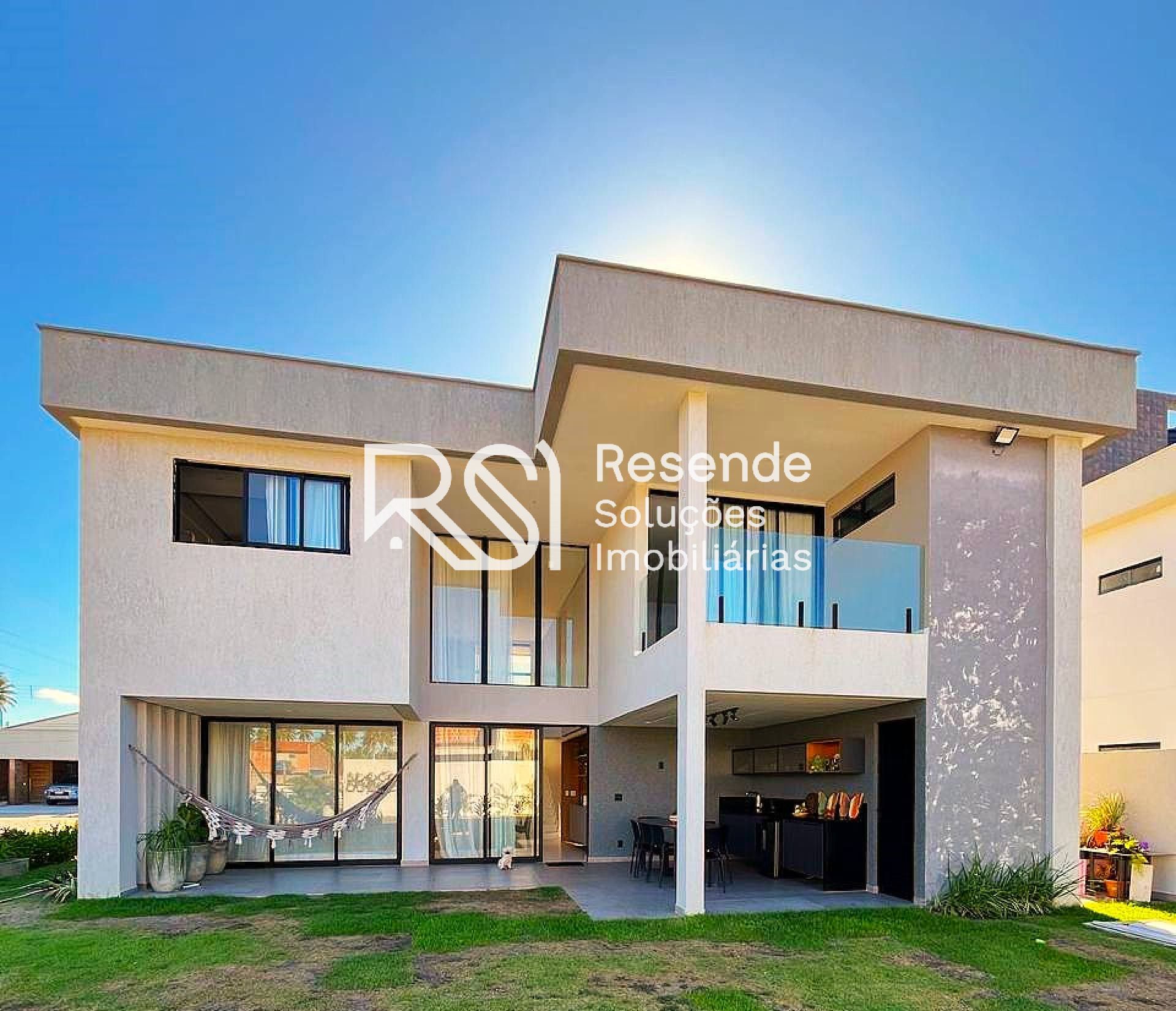 Casa de Condomínio Para Vender com 5 quartos 5 suítes no bairro marechal em Maceió