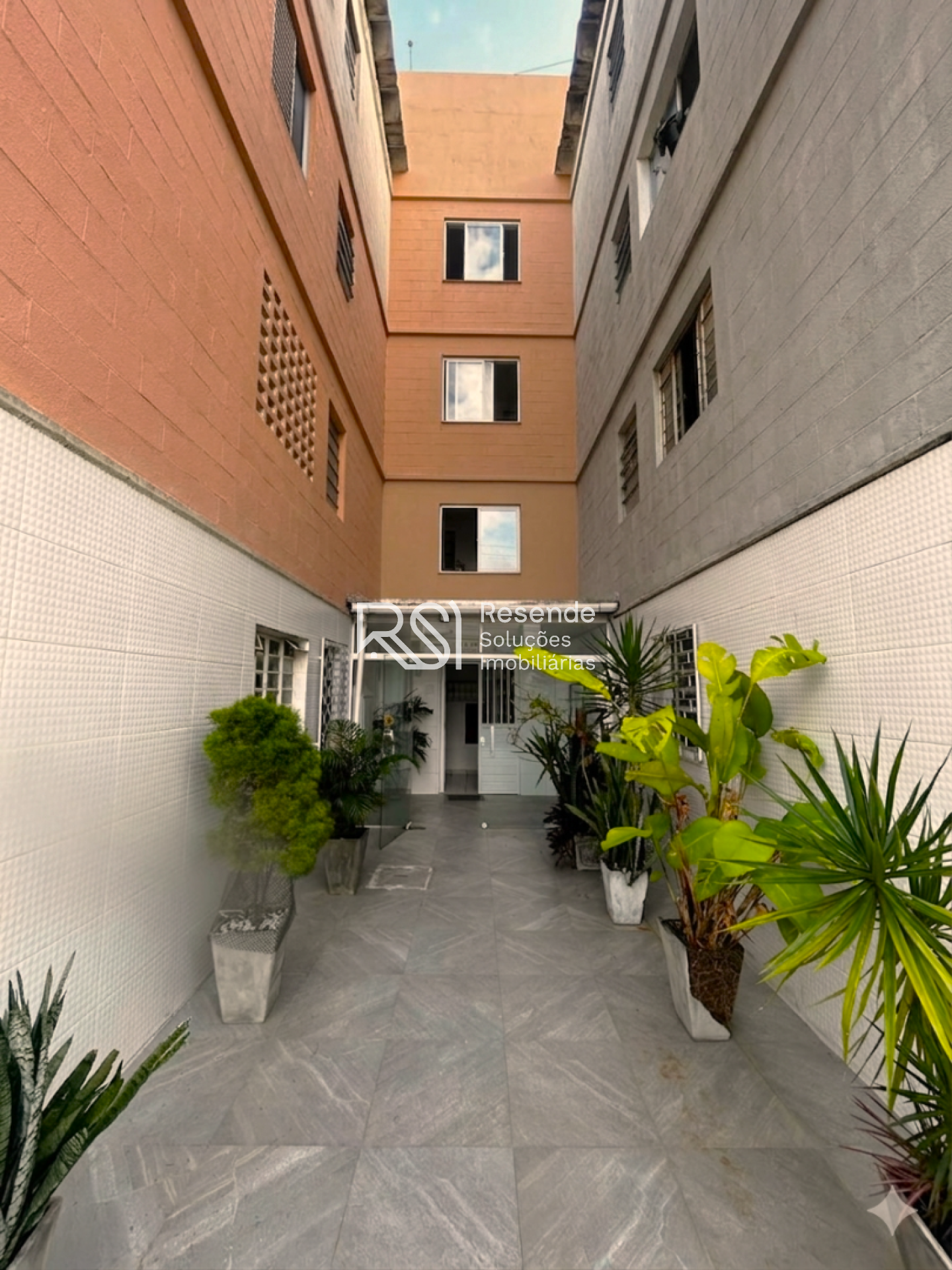 Apartamento Para Vender com 3 quartos 1 suítes no bairro Ouro Preto em Maceió