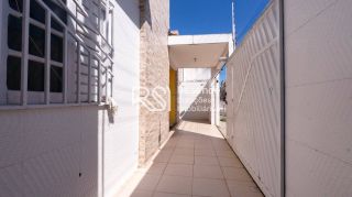 Casa Para Vender com 2 quartos 1 suítes no bairro Cleto Marques em Maceió