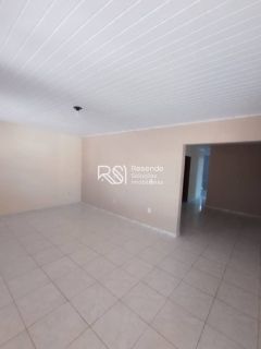 Ótima Casa com 3 quartos e 300 metros2.