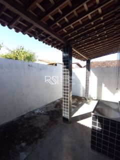 Ótima Casa com 3 quartos e 300 metros2.