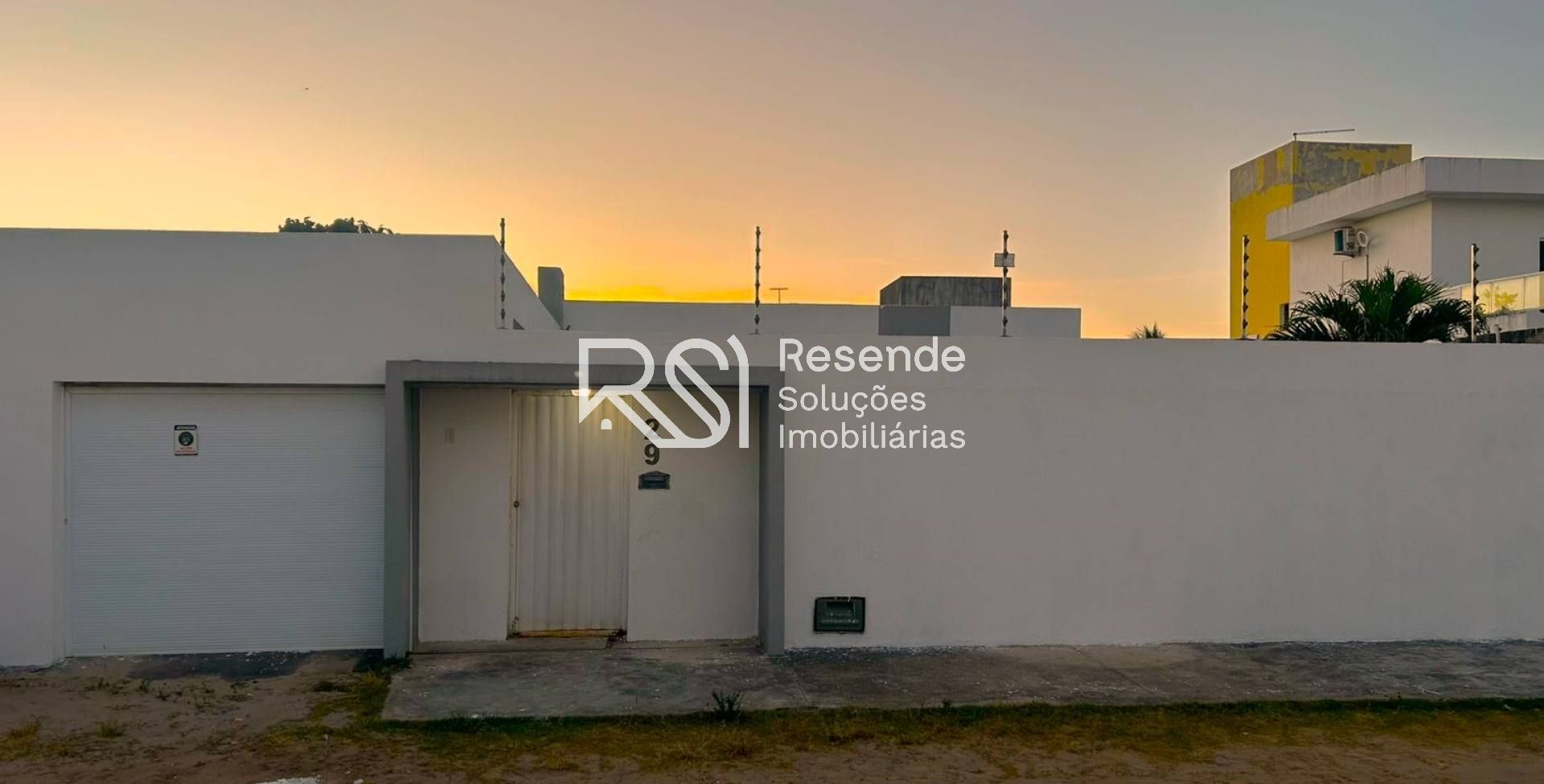 Casa Para Vender com 3 quartos 1 suítes no bairro Massagueira em Maceió (proximo a carajás)
