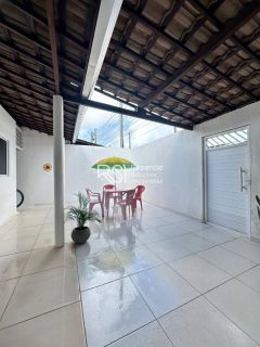 Casa de Condomínio Para Vender com 2 quartos no bairro Cidade Universitária em Maceió