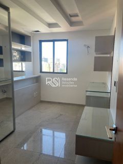 Apartamento Para Vender com 4 quartos 1 suítes no bairro Jatiúca em Maceió