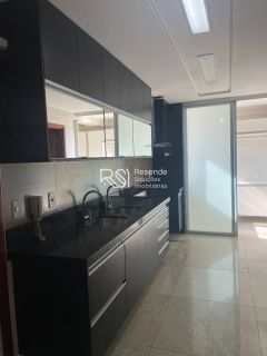 Apartamento Para Vender com 4 quartos 1 suítes no bairro Jatiúca em Maceió