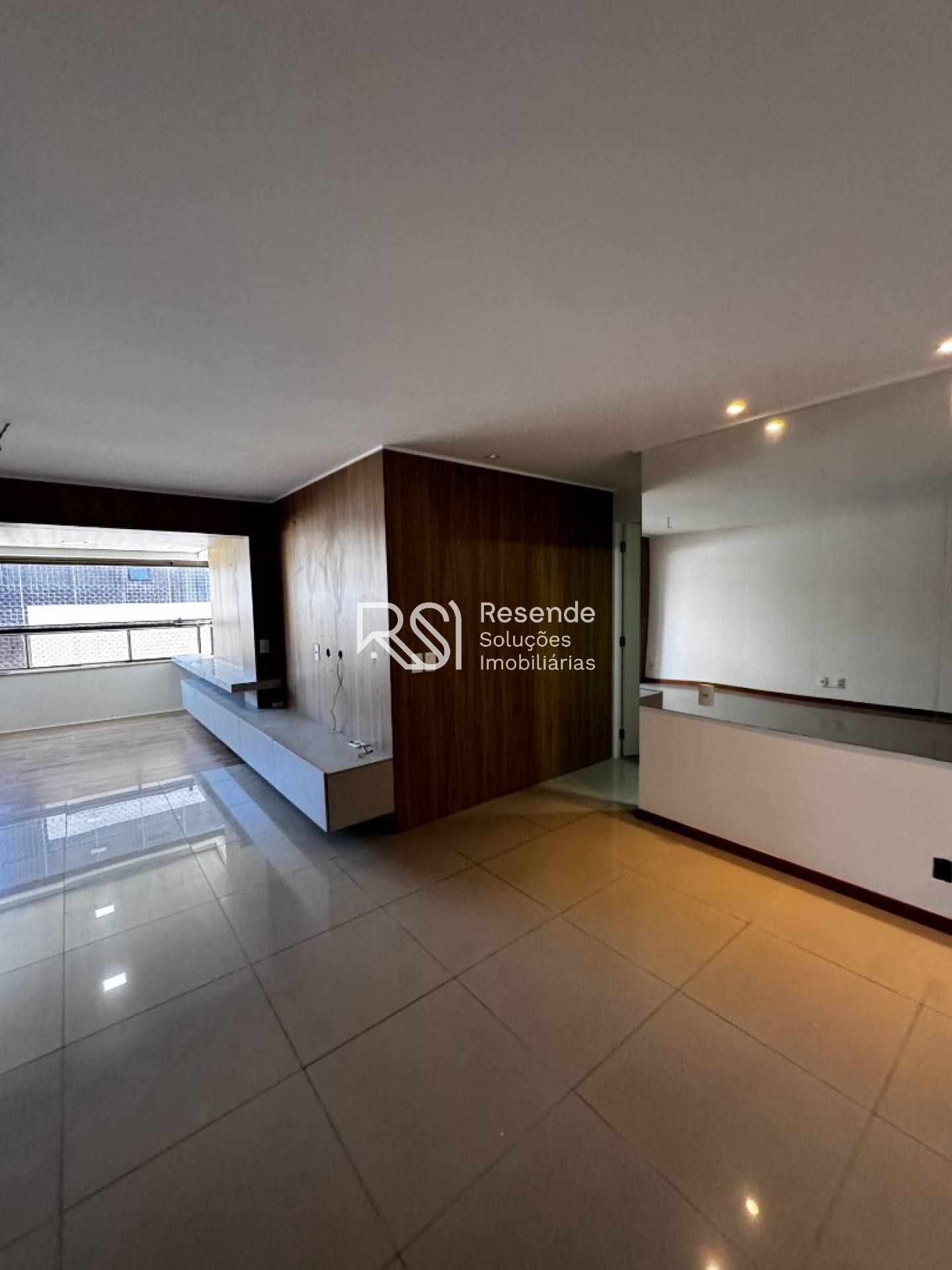 Apartamento Para Vender com 3 quartos 3 suítes no bairro Jatiúca em Maceió