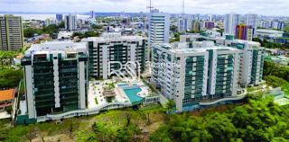 Apartamento Mansões do Alto Para Vender com 4 quartos 4 suítes no bairro Farol em Maceió