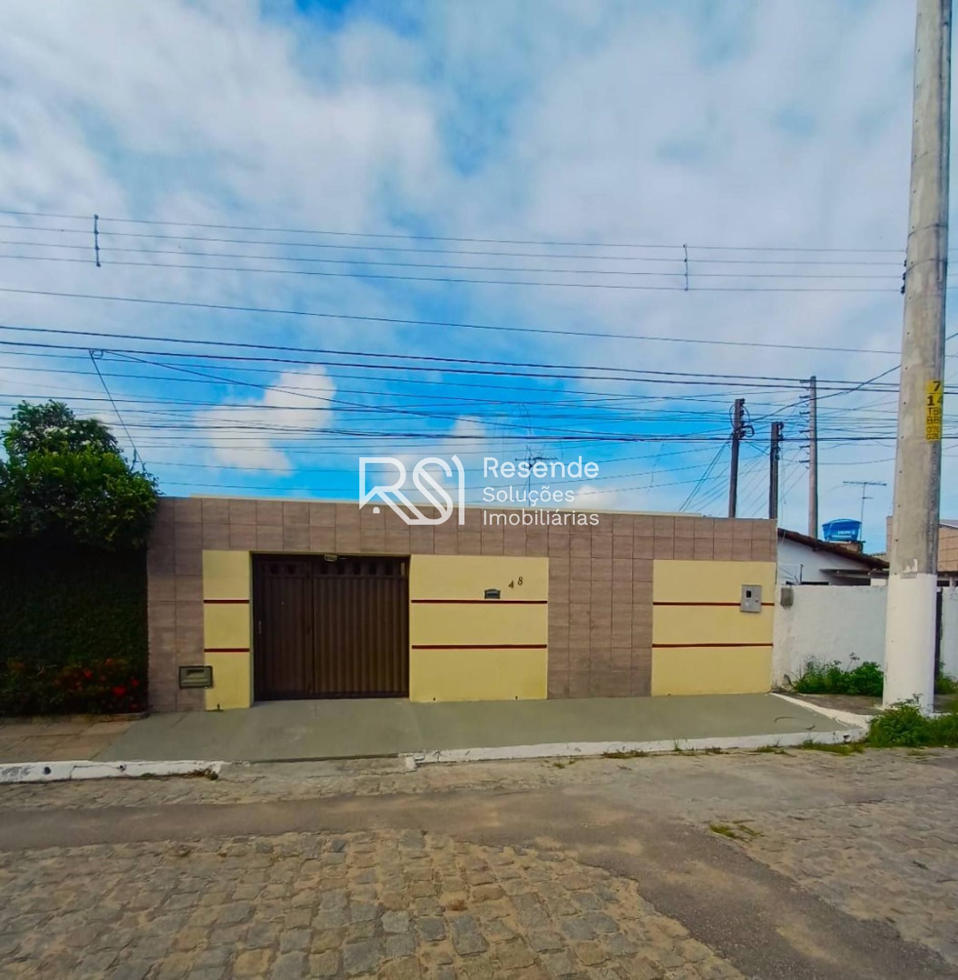 Casa Para Vender com 2 quartos no bairro Antares em Maceió