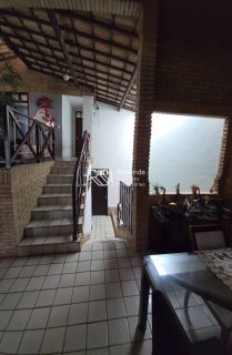 CASA Para Vender com 5 quartos 2 suítes no bairro Feitosa em Maceió