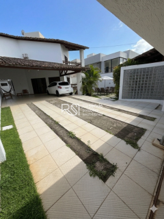 Casa Para Vender no Residencial Flor da Serra com 4 quartos 3 suítes no bairro jardim petropolis  em Maceió