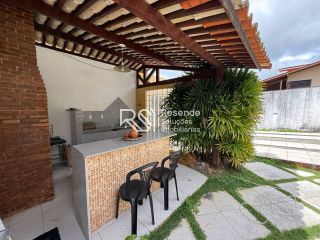 Casa Para Vender no Residencial Flor da Serra com 4 quartos 3 suítes no bairro jardim petropolis  em Maceió