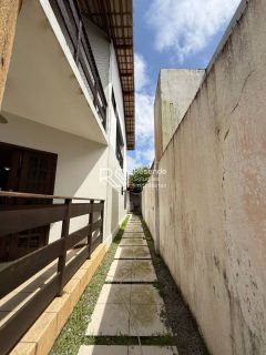 Casa Para Vender no Residencial Flor da Serra com 4 quartos 3 suítes no bairro jardim petropolis  em Maceió