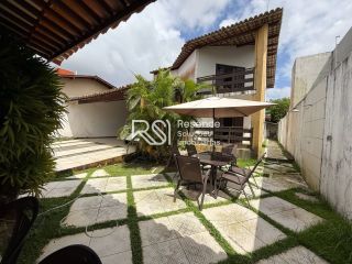 Casa Para Vender no Residencial Flor da Serra com 4 quartos 3 suítes no bairro jardim petropolis  em Maceió