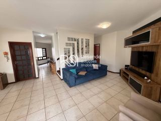 Casa Para Vender no Residencial Flor da Serra com 4 quartos 3 suítes no bairro jardim petropolis  em Maceió