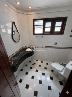 Casa Para Vender no Residencial Flor da Serra com 4 quartos 3 suítes no bairro jardim petropolis  em Maceió