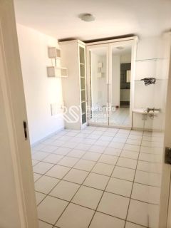 Apartamento Para Vender no Condomínio Arte Vida com 3 quartos 1 suítes no bairro Gruta de Lourdes em Maceió