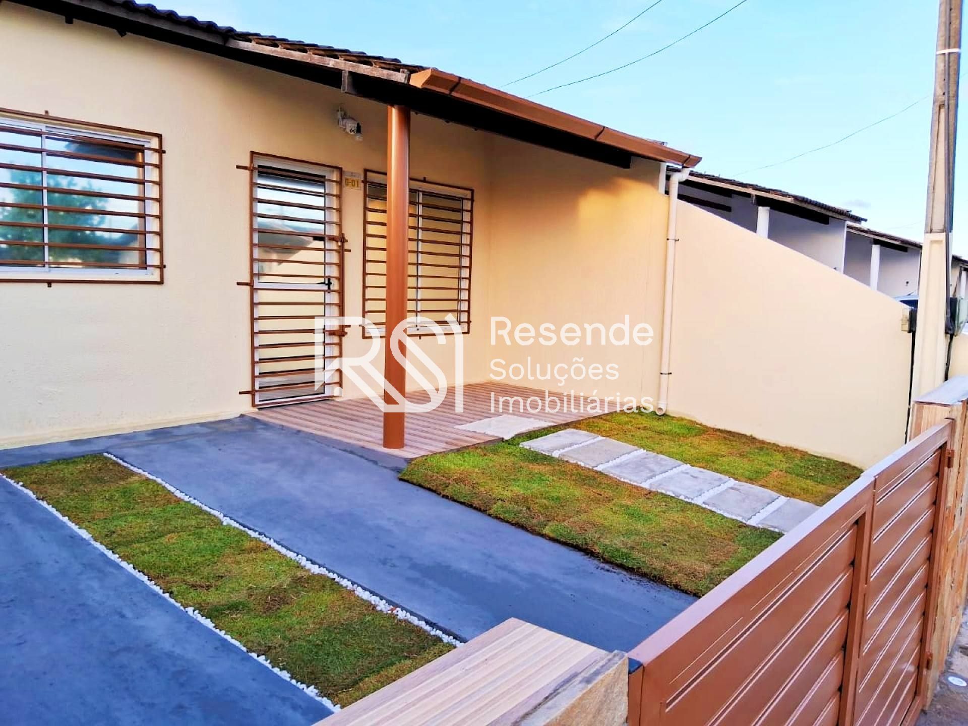 Casa de Condomínio Para Vender (chave) no Condomínio Jardim dos Lírios 2 quartos no bairro Cidade Universitária em Maceió