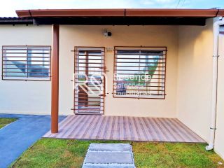 Casa de Condomínio Para Vender (chave) no Condomínio Jardim dos Lírios 2 quartos no bairro Cidade Universitária em Maceió