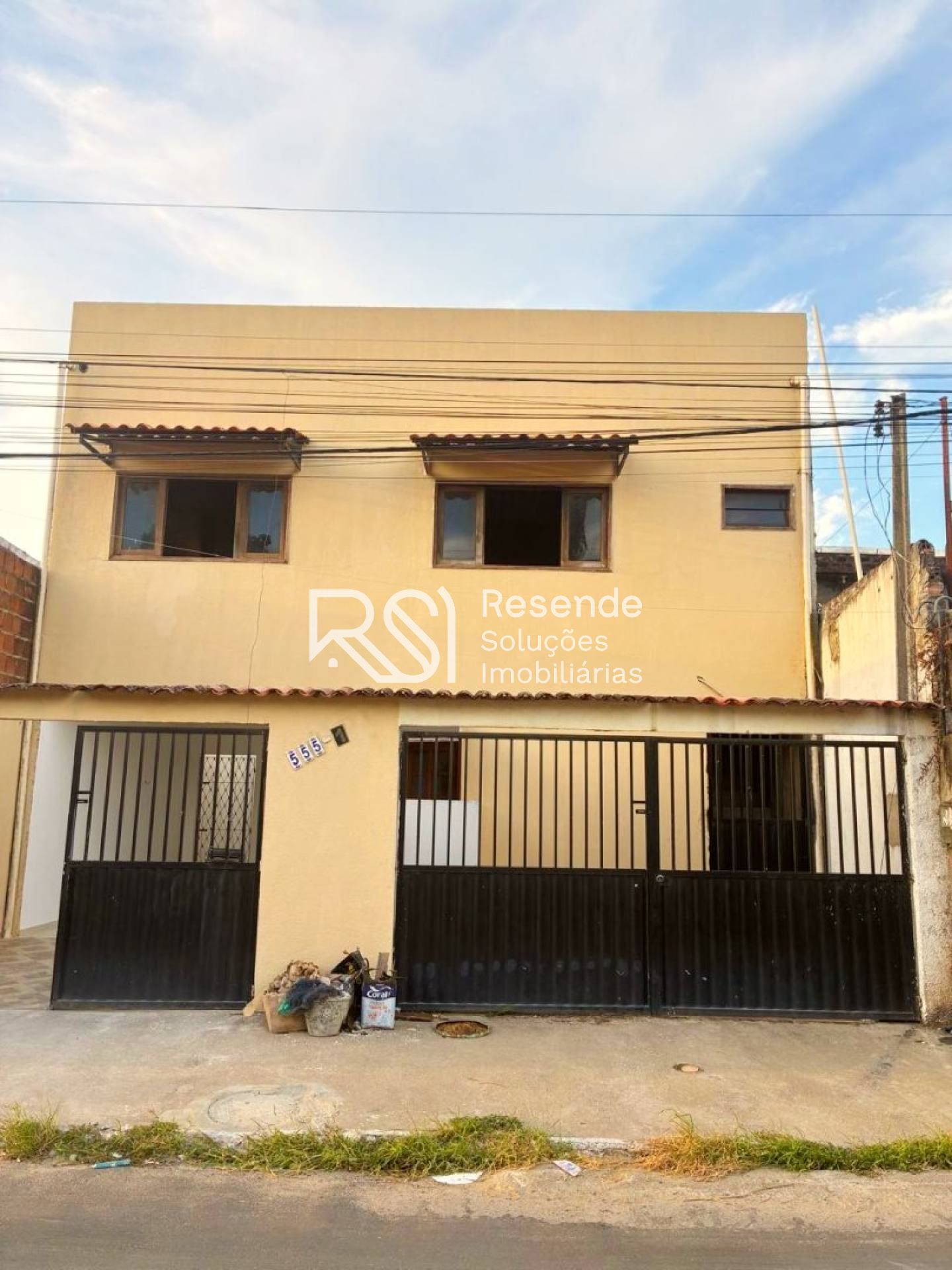 Casa Para Vender primeiro andar com 5 quartos 1 suítes no bairro Santa Lucia  em Maceió