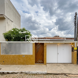 Casa Para Vender com 3 quartos 1 suítes no bairro Pinheiro  em Maceió
