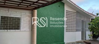 Casa Para Vender com 5 quartos no bairro Gruta de Lourdes em Maceió