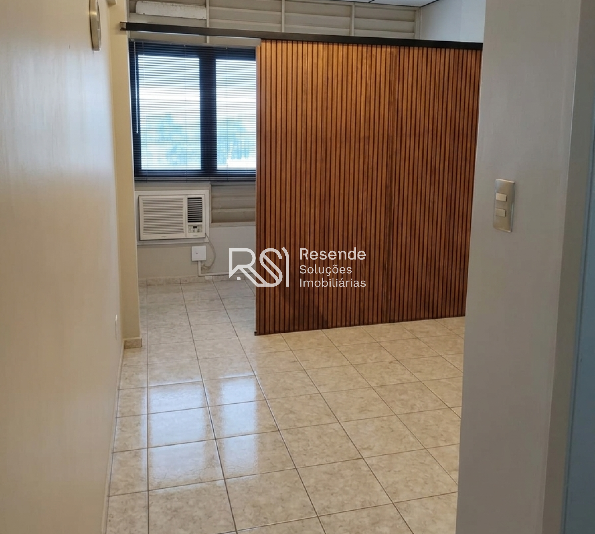 Sala Comercial Para Vender no Edifício Breda no centro em Maceió