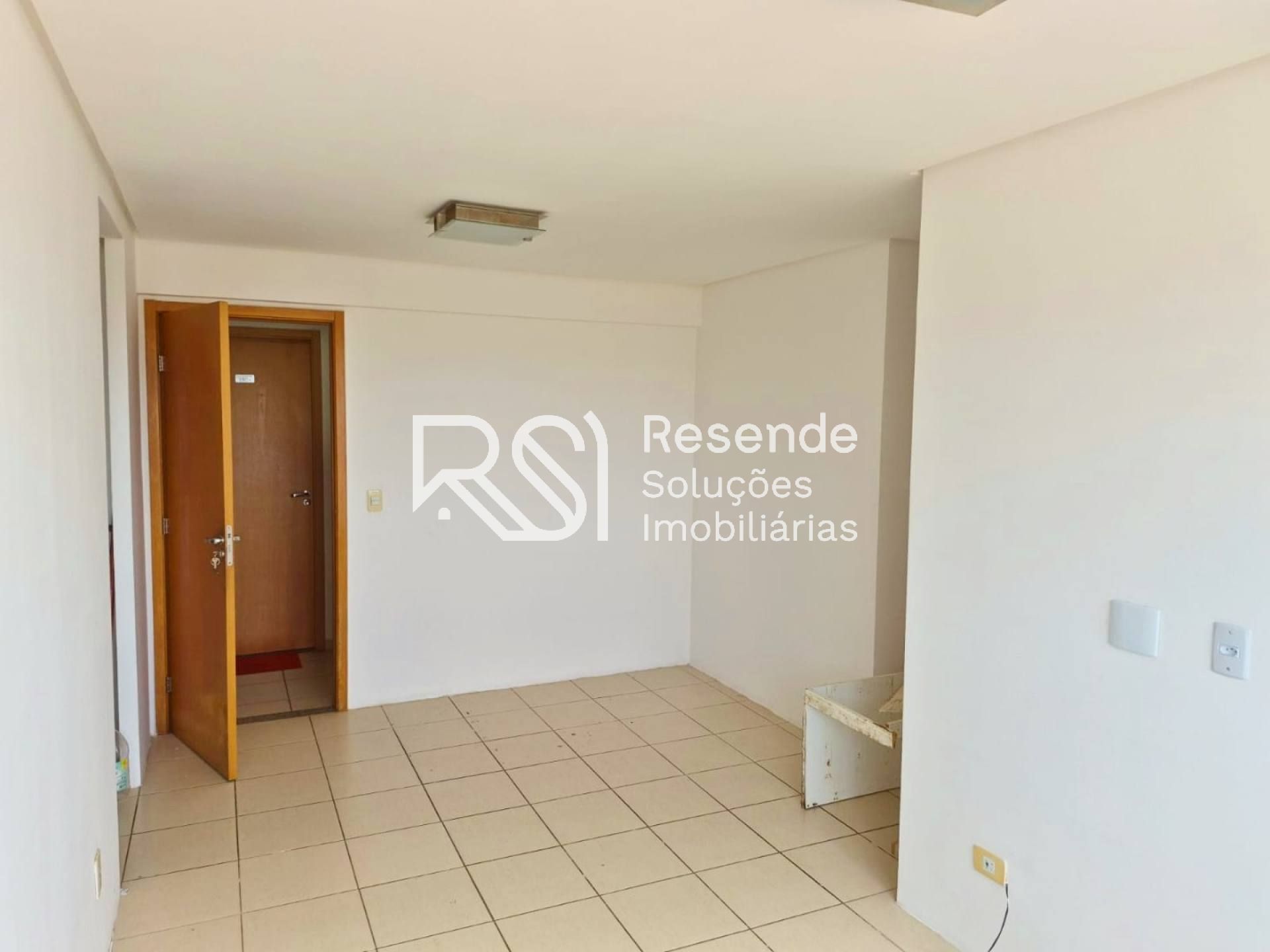 Apartamento Para Vender no Residencial Aldepark com 2 quartos 1 suítes no bairro Antares em Maceió