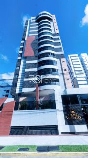 Cobertura no Edifício Grand Versailles Para Vender com 4 quartos 4 suítes no bairro Gruta de Lourdes em Maceió