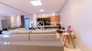 Cobertura no Edifício Grand Versailles Para Vender com 4 quartos 4 suítes no bairro Gruta de Lourdes em Maceió
