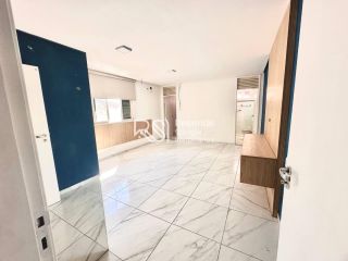 Casa Para Vender com 4 quartos 5 suítes no bairro Gruta de Lourdes em Maceió