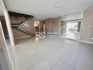 Casa Para Vender com 4 quartos 5 suítes no bairro Gruta de Lourdes em Maceió